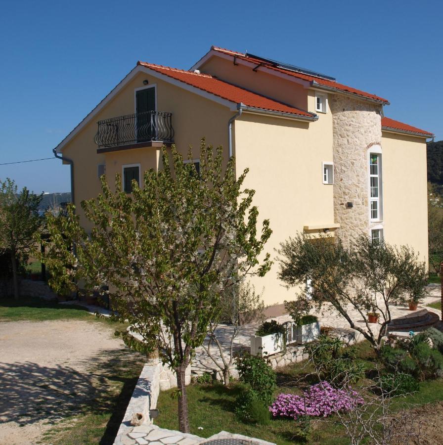 Apartments Batistic Supetarska Draga Exterior foto